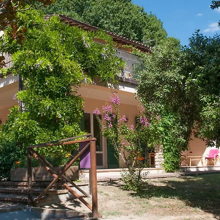 Lägenhetshotell Casa Vacanza La Pergola Assisi