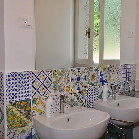 Casa Vacanza La Pergola Lägenhetshotell